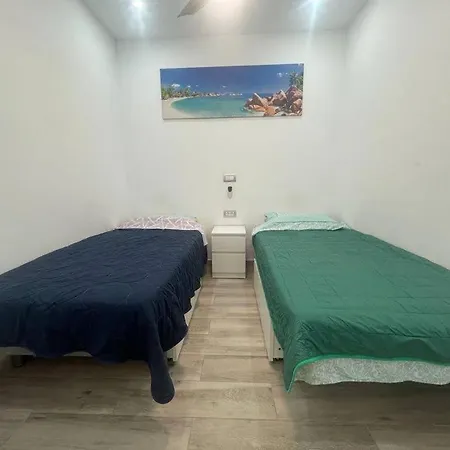 アパート Mareverde C *