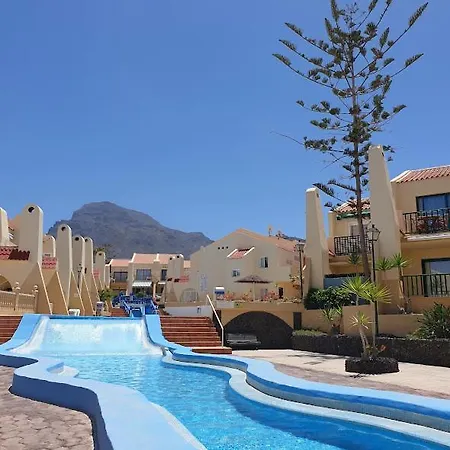 アパート Mareverde C