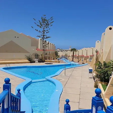 アパート Mareverde C *